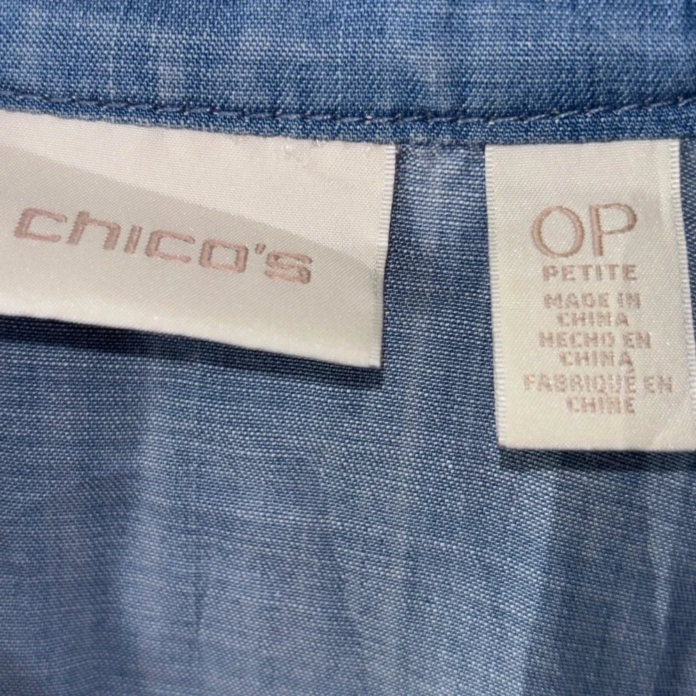 Chico's Small Blue Boho Embroidered‎ Denim Jacket CHICO's Chambray Lightweight